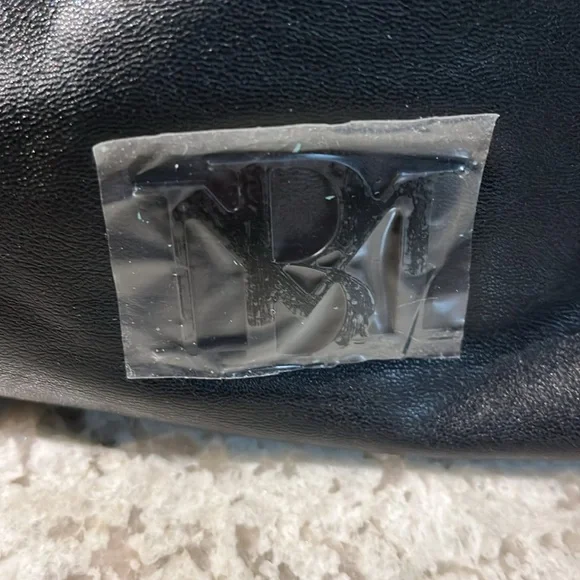 Badgley Mischa Vegan Leather frame clutch. Black - Picture 4 of 11